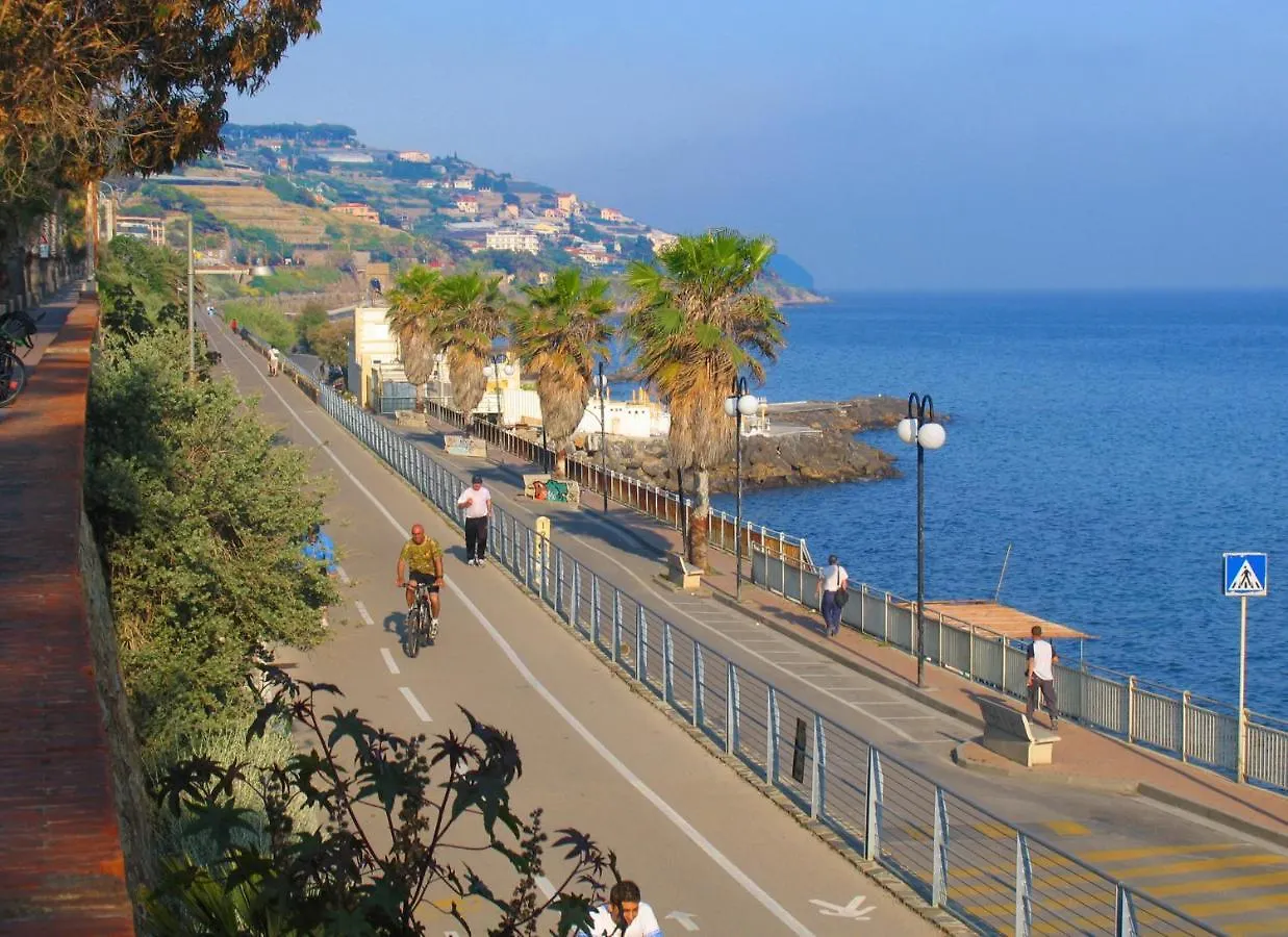 Piro Home Sanremo Centro Con Box Privato Italy